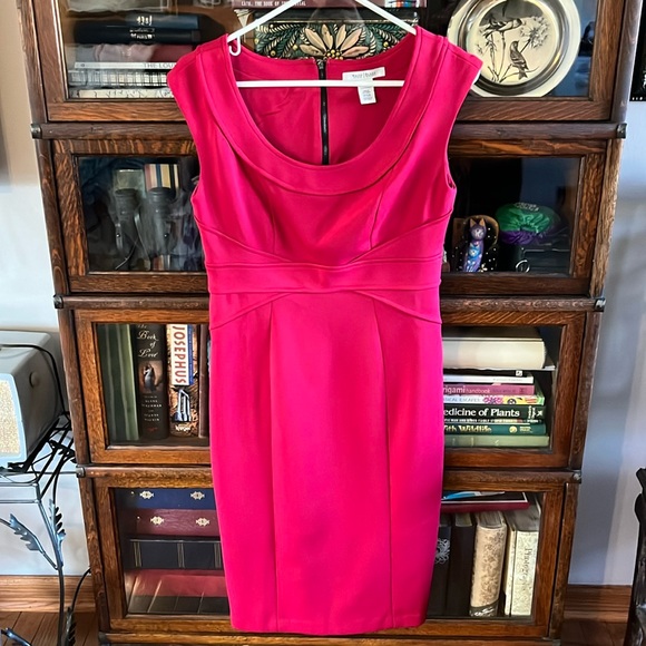 White House Black Market Dresses & Skirts - White House Black Market Cerise Pink Dress Size 6